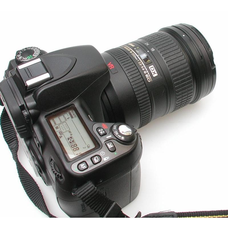 Nikon D80 with AF-S Nikkor 18-200mm DX - Collectcamera
