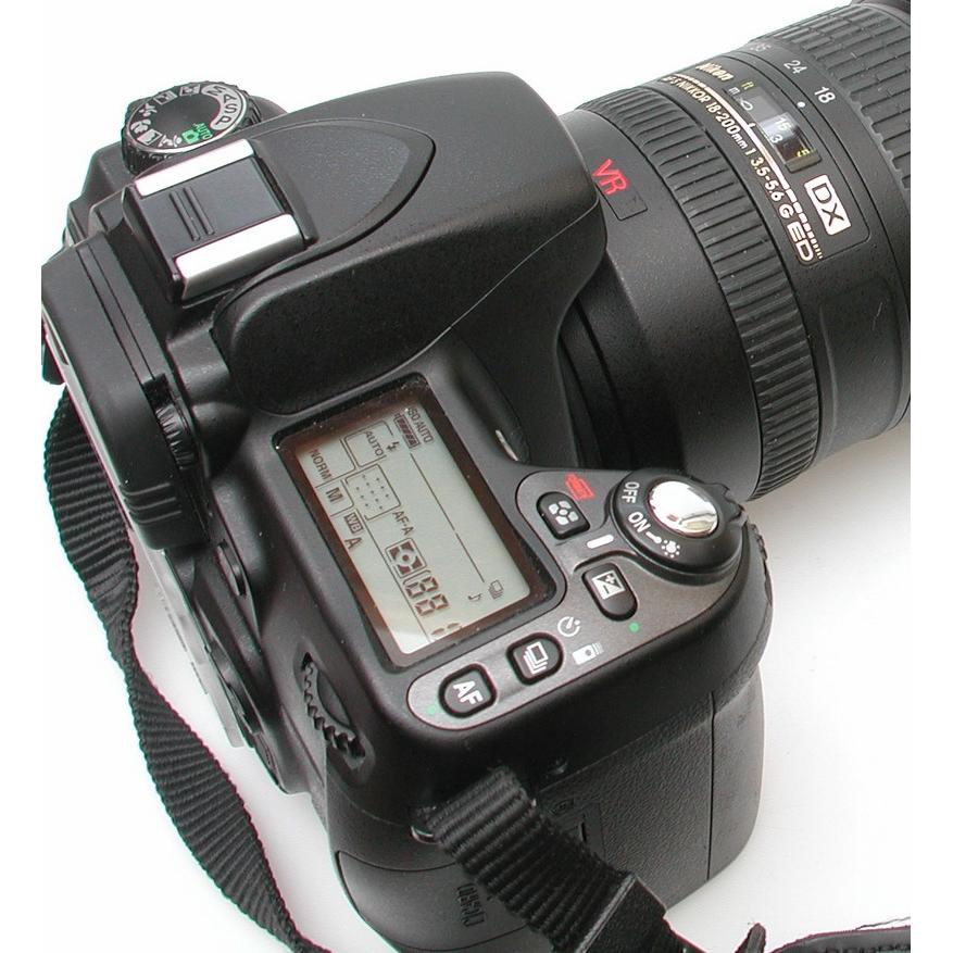 Nikon D80 with AF-S Nikkor 18-200mm DX - Collectcamera