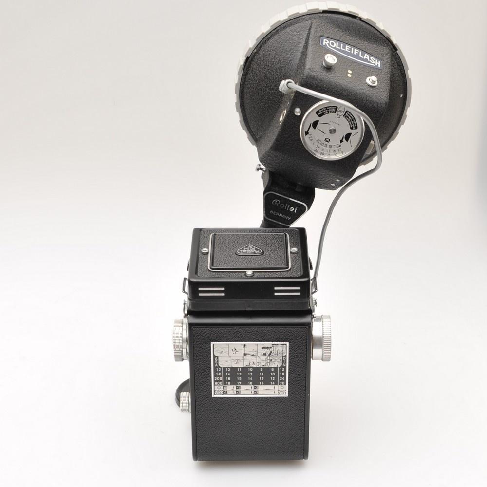 Rolleiflash for the Rollecord and Rolleiflex bayonet 1