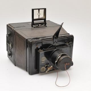 gaumont-spido-6x9-camera-with-zeiss-lens-5198a