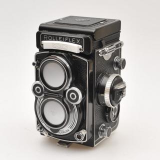 rolleiflex-3-5f-with-planar-3-5-75mm-in-mint-condition-5480a